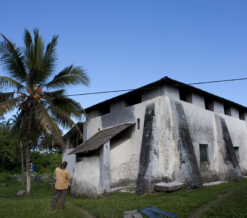 Kizimkazi old mosque tour 02